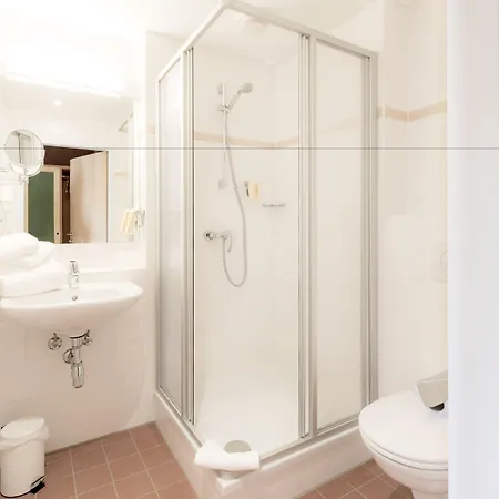 Hotell Jufa Stubenbergsee