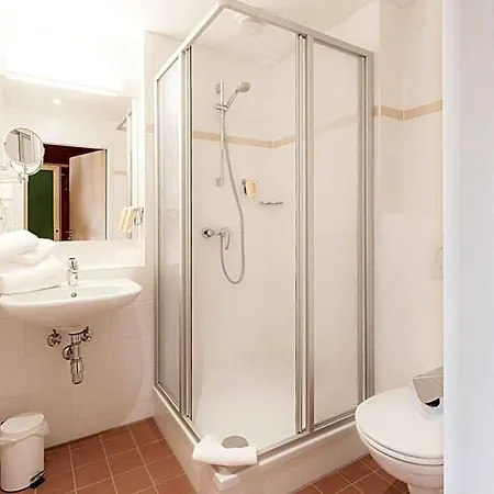 Jufa Stubenbergsee 3*